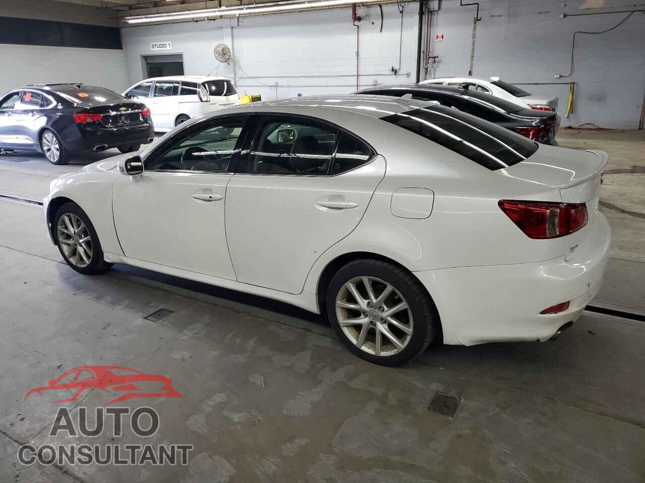LEXUS IS 2012 - JTHCF5C29C5055400
