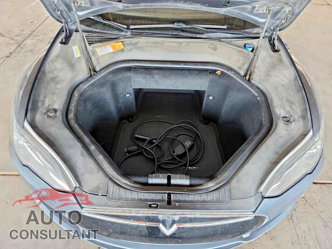 TESLA MODEL S 2013 - 5YJSA1CNXDFP27222