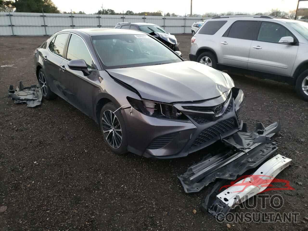 TOYOTA CAMRY 2018 - 4T1B11HKXJU011868