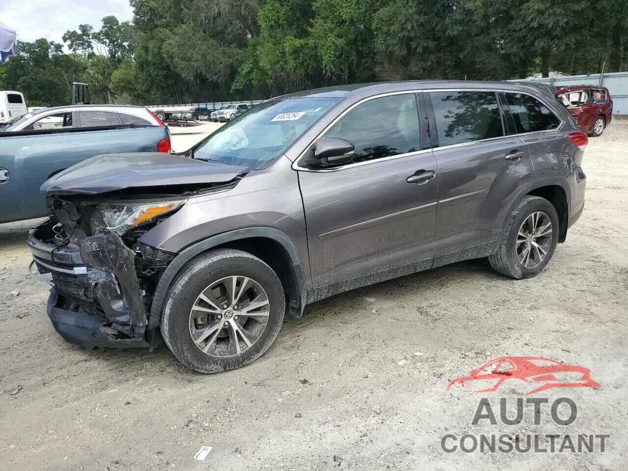 TOYOTA HIGHLANDER 2019 - 5TDZARFH9KS060123