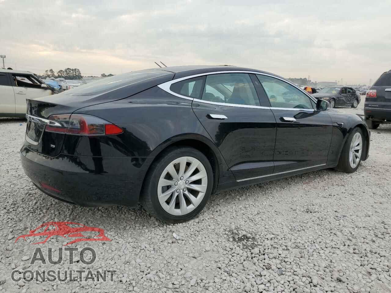 TESLA MODEL S 2017 - 5YJSA1E14HF190587