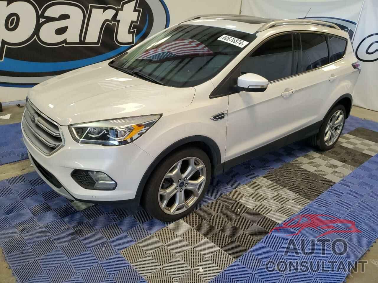 FORD ESCAPE 2017 - 1FMCU0J93HUB36248