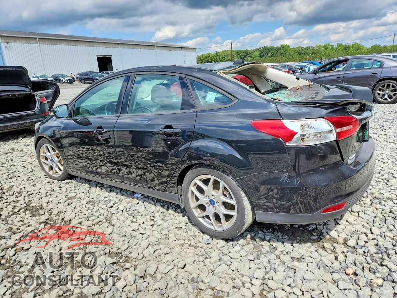 FORD FOCUS 2015 - 1FADP3F24FL353250