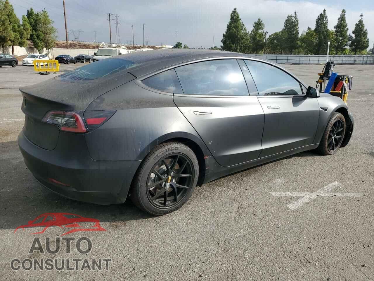 TESLA MODEL 3 2018 - 5YJ3E1EA9JF058469