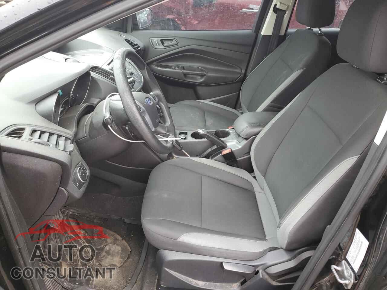 FORD ESCAPE 2016 - 1FMCU0F70GUC27077