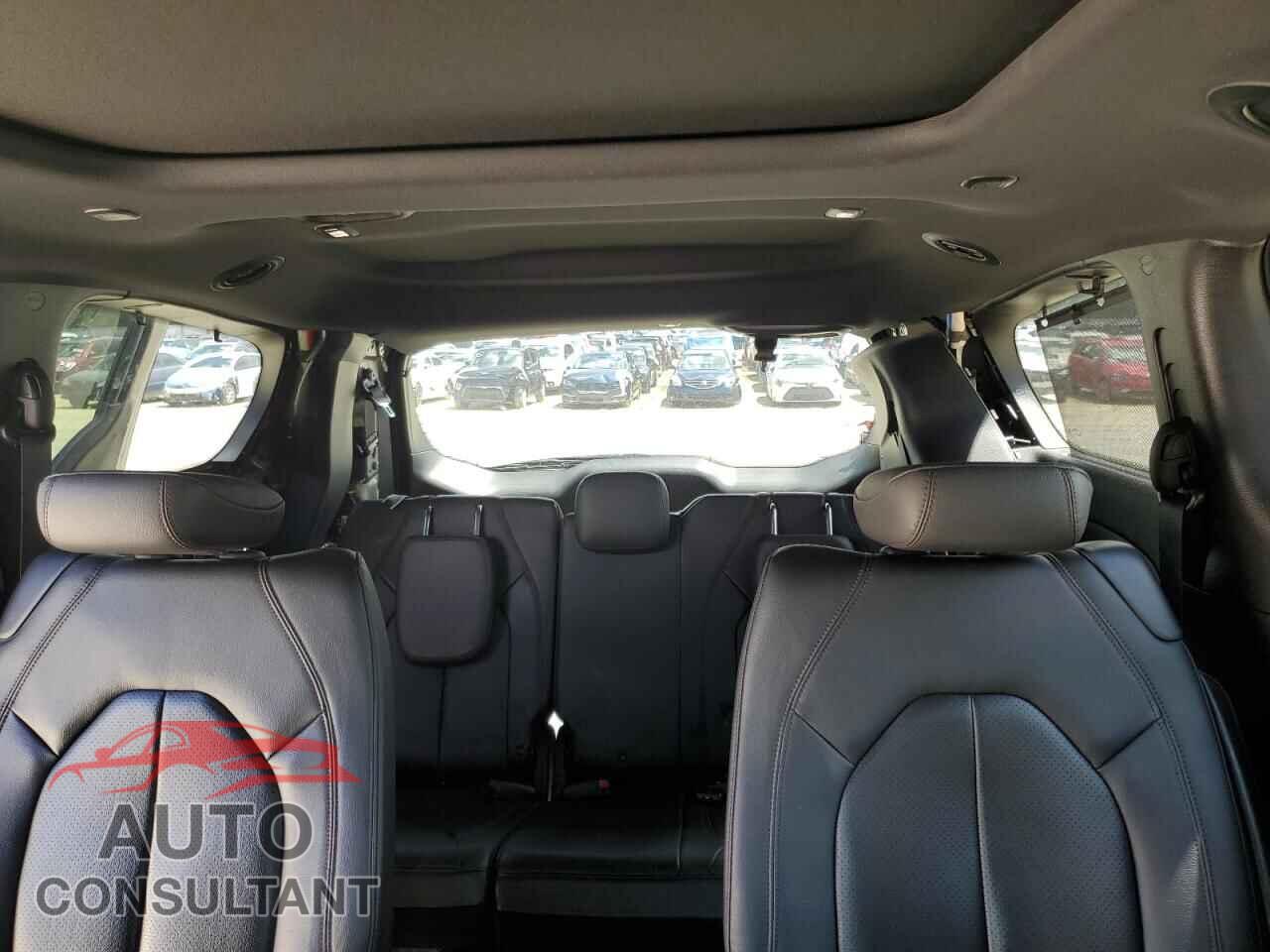 CHRYSLER PACIFICA 2020 - 2C4RC1EG3LR145439
