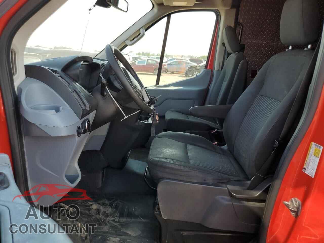 FORD TRANSIT 2018 - 1FTYR2XM4JKB20001