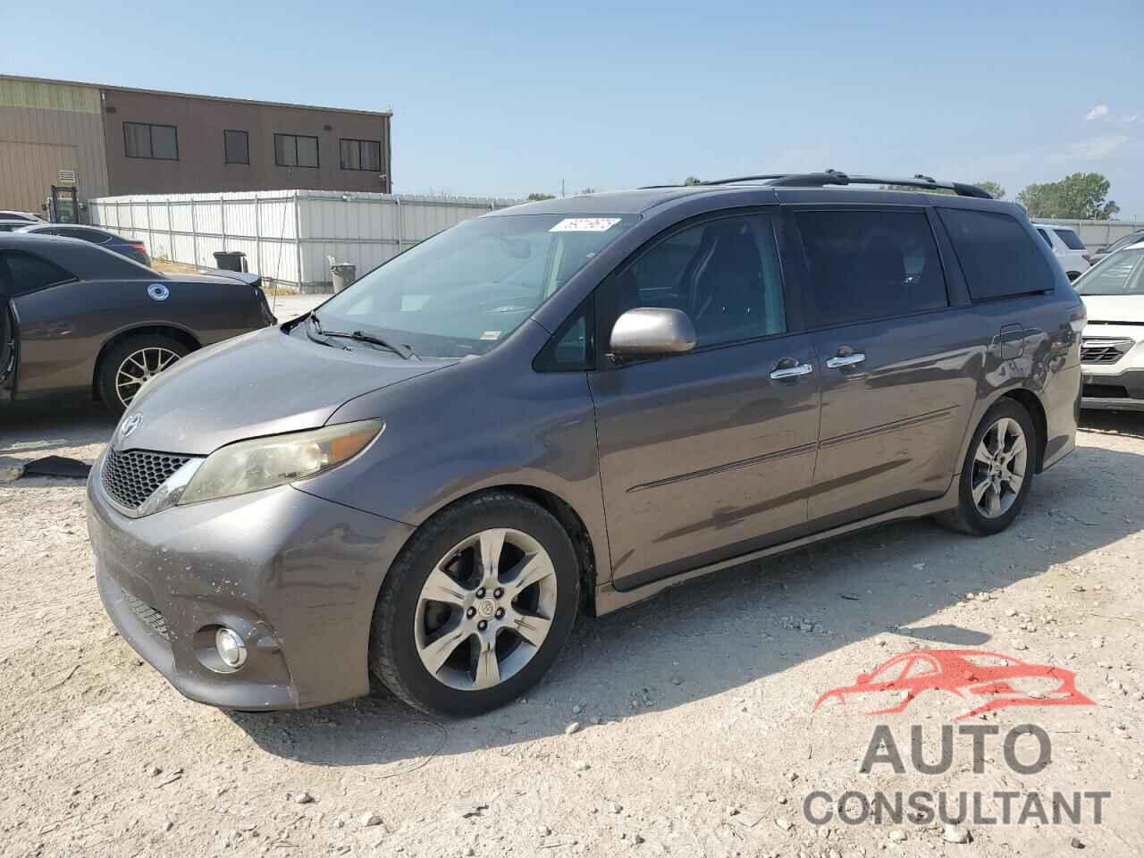 TOYOTA SIENNA 2013 - 5TDXK3DC0DS291942