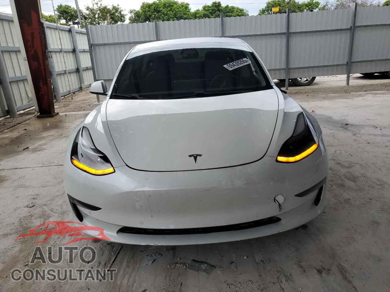 TESLA MODEL 3 2021 - 5YJ3E1EAXMF965350