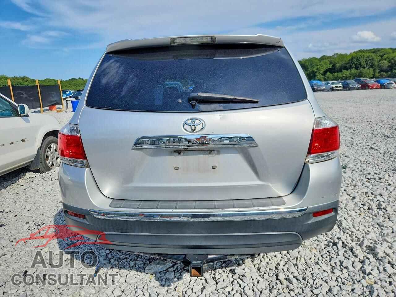 TOYOTA HIGHLANDER 2013 - 5TDYK3EH8DS117096
