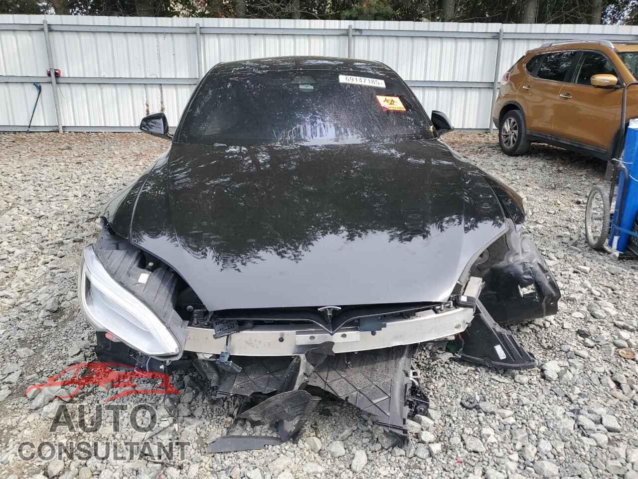 TESLA MODEL S 2021 - 5YJSA1E68MF441097