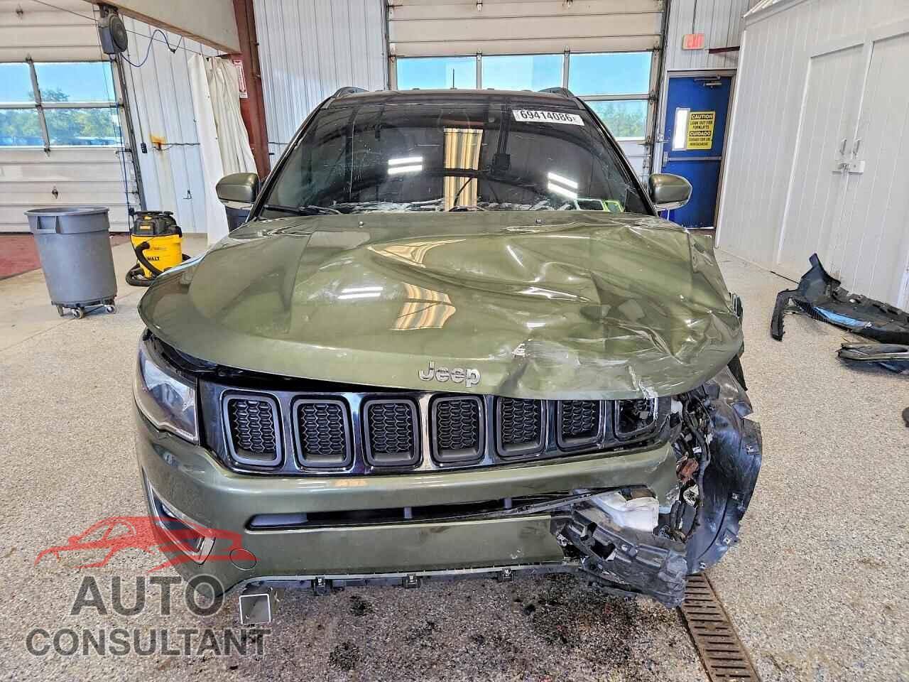 JEEP COMPASS 2019 - 3C4NJDCB0KT752875