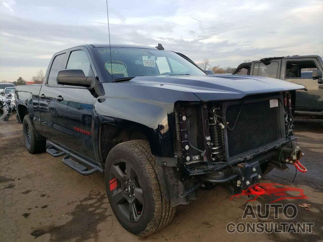 CHEVROLET SILVERADO 2018 - 1GCVKREC3JZ186377