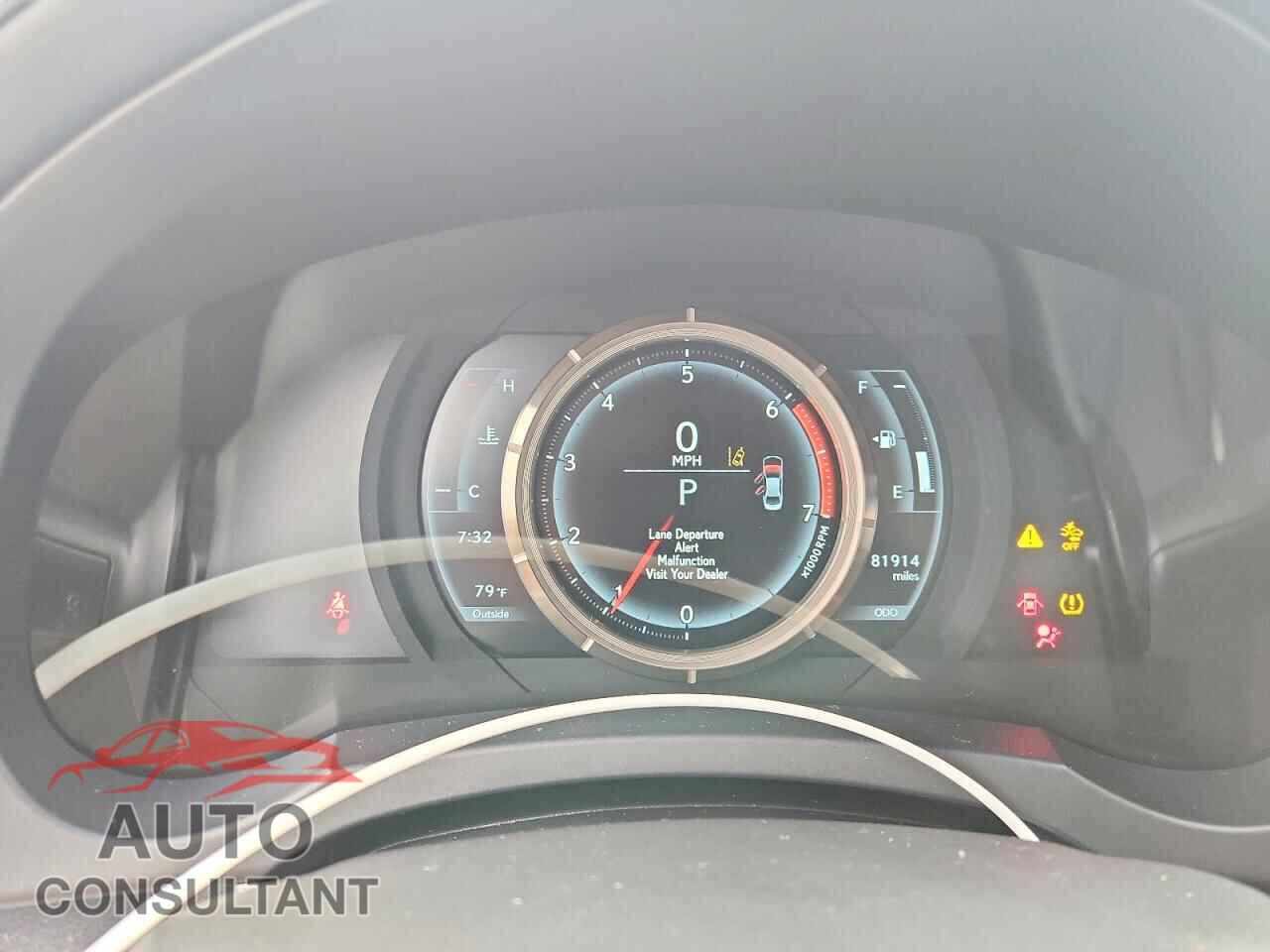 LEXUS IS 2018 - JTHBA1D2XJ5078893