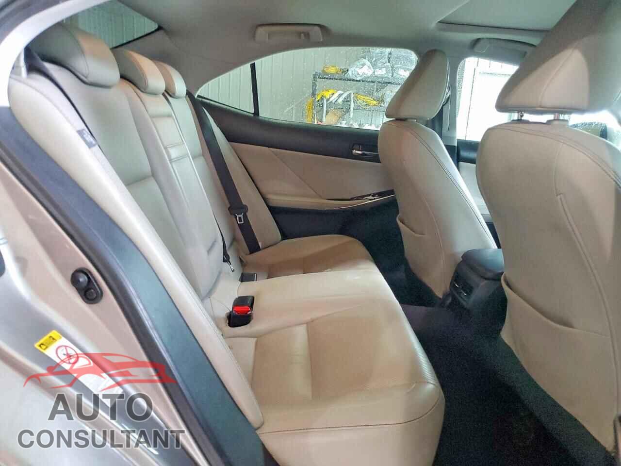 LEXUS IS 2014 - JTHBF1D28E5028694
