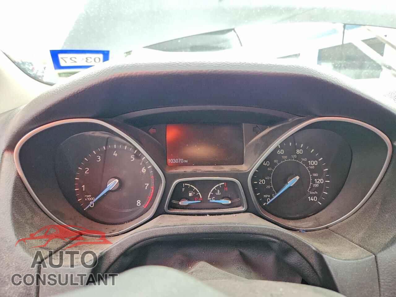 FORD FOCUS 2017 - 1FADP3F28HL204603