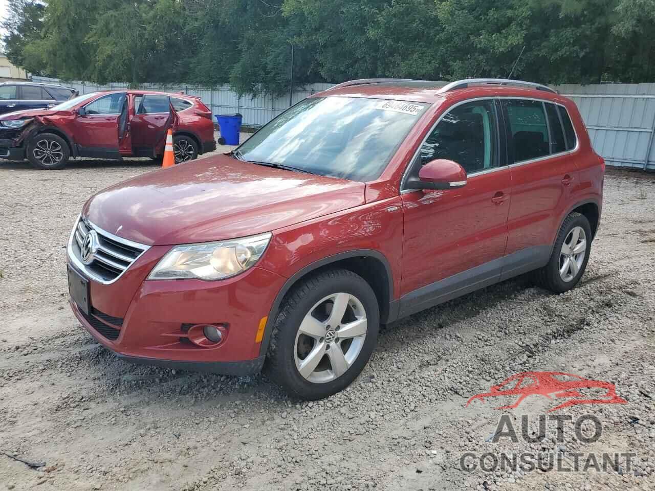 VOLKSWAGEN TIGUAN 2010 - WVGAV7AXXAW001967