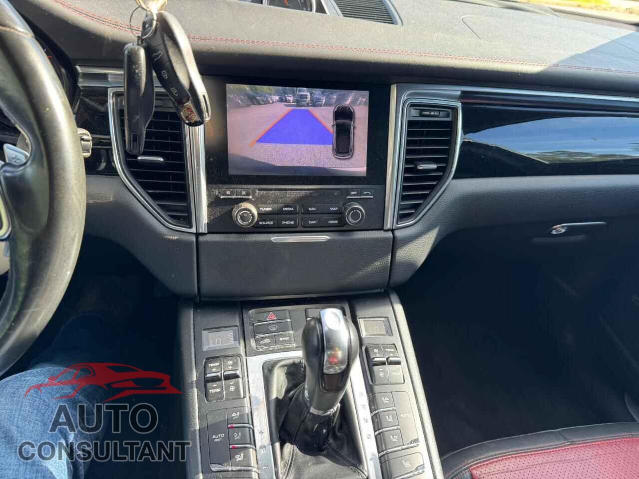 PORSCHE MACAN 2017 - WP1AA2A50HLB01197