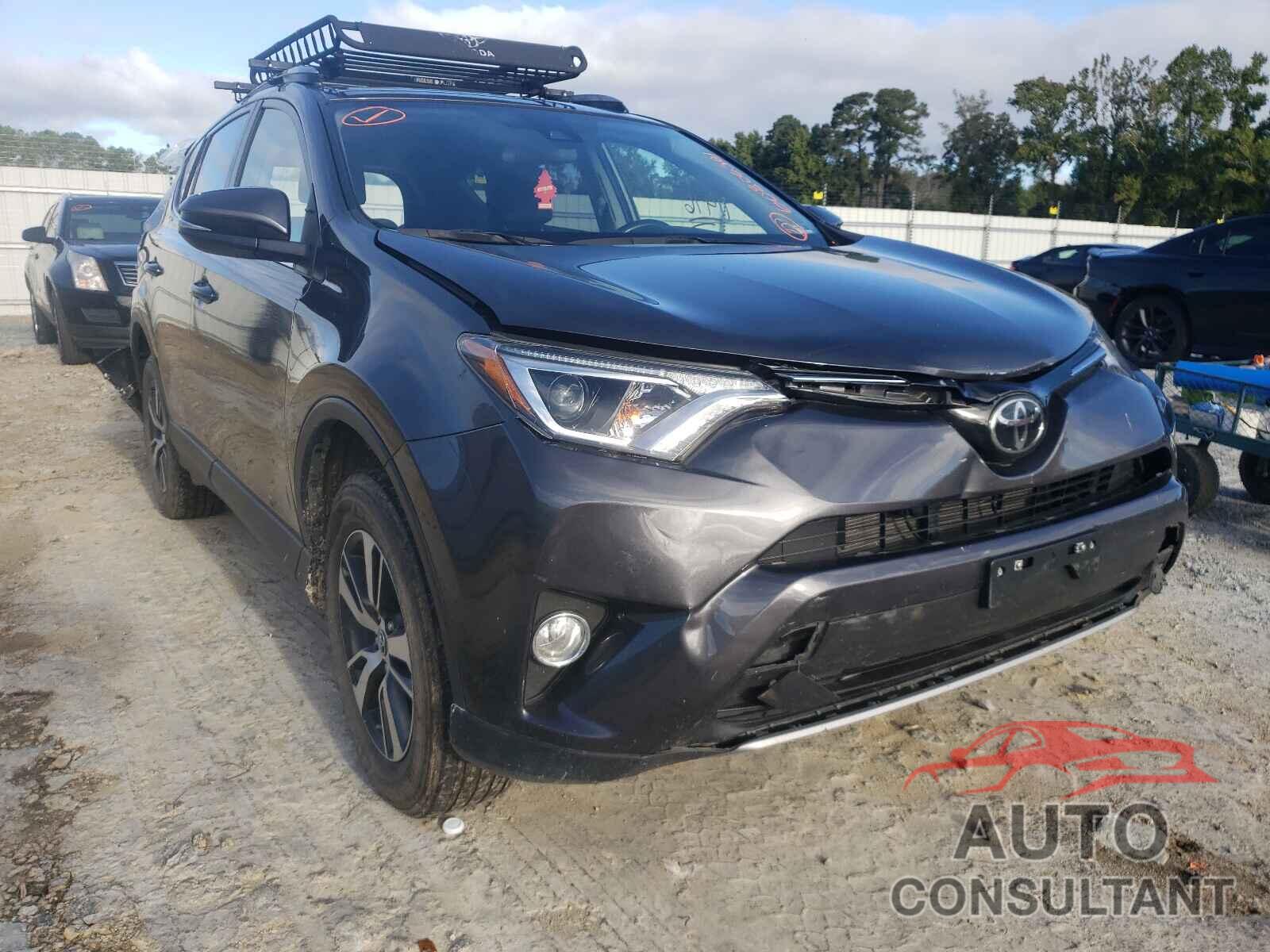 TOYOTA RAV4 2018 - JTMRFREV0JJ256696