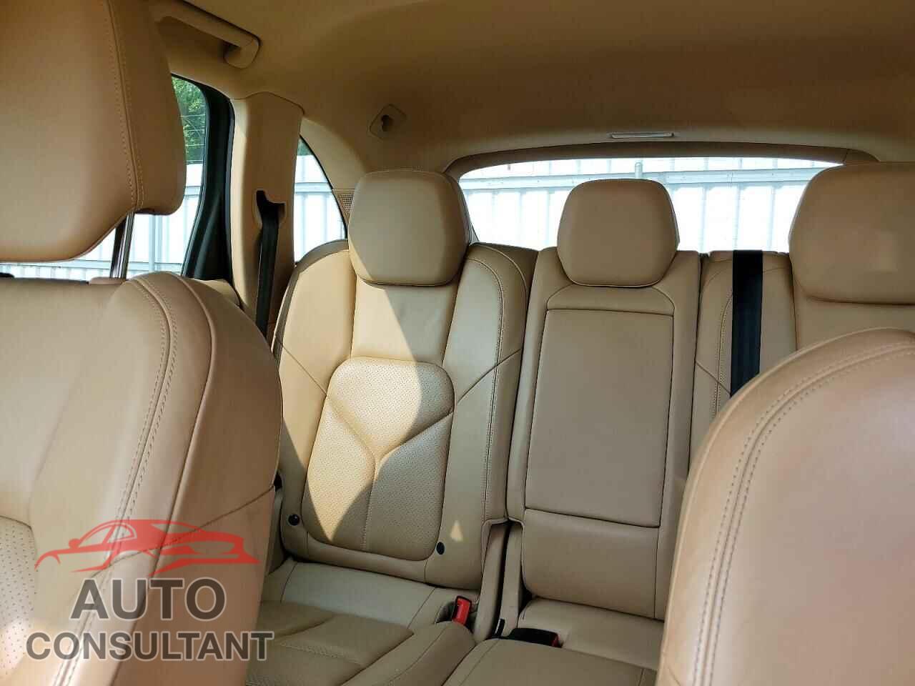 PORSCHE CAYENNE 2013 - WP1AA2A22DLA03577