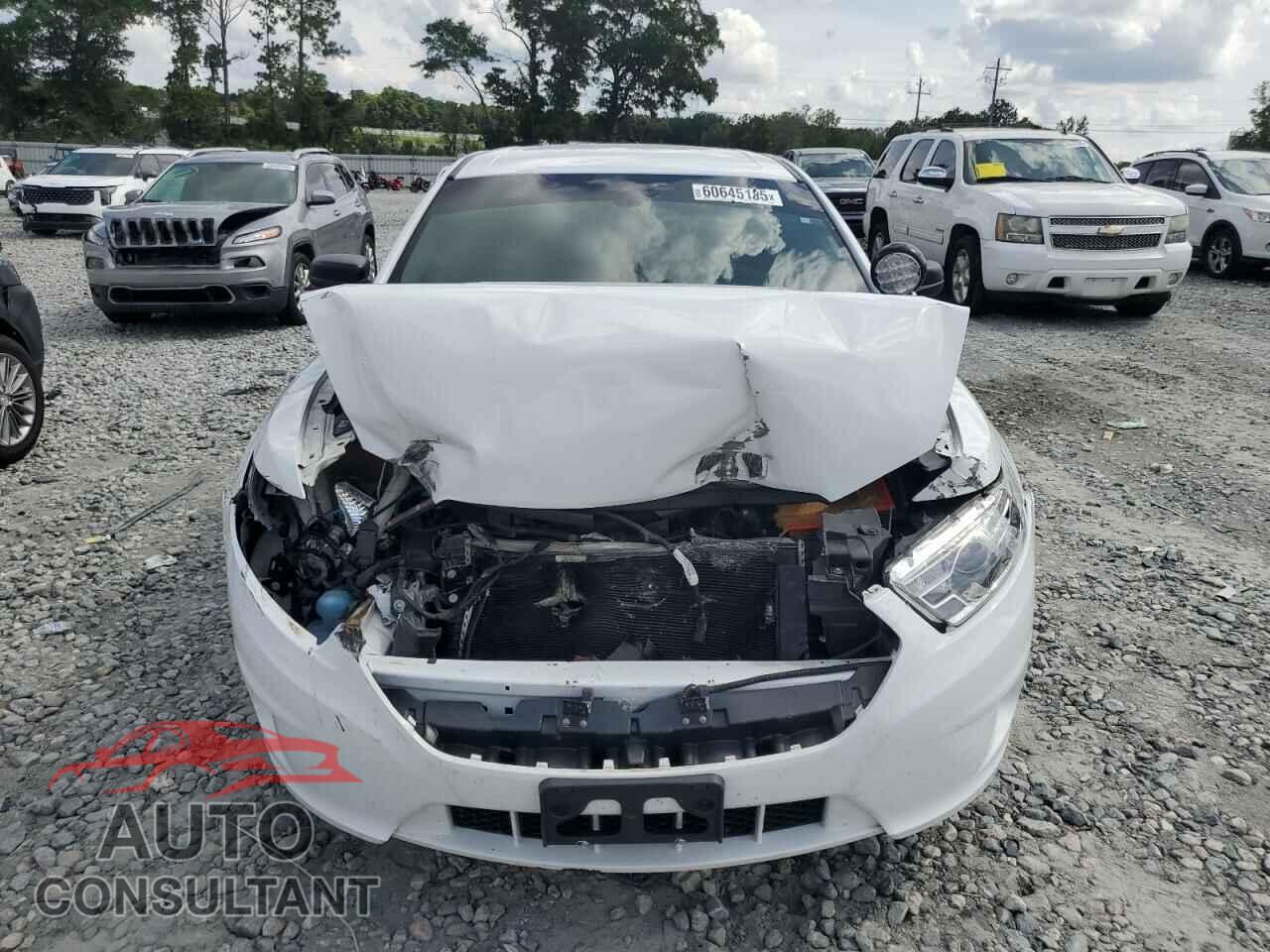 FORD TAURUS 2018 - 1FAHP2L82JG141498