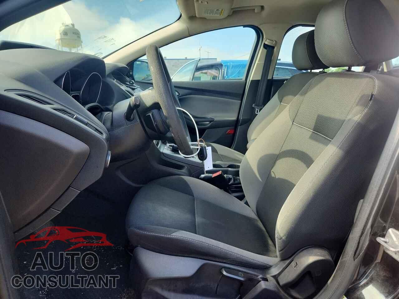 FORD FOCUS 2014 - 1FADP3F22EL135998
