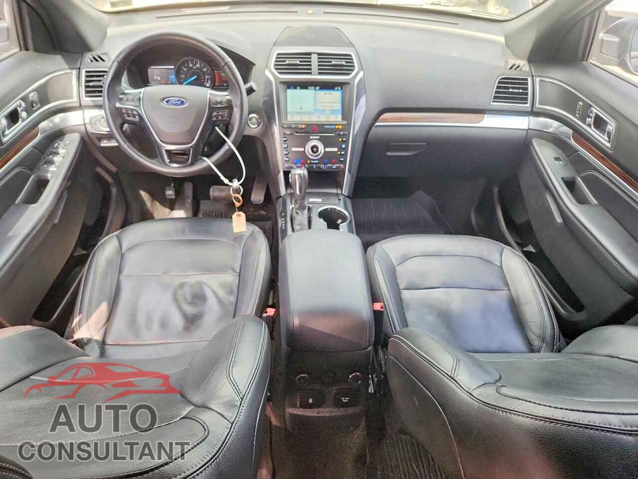 FORD EXPLORER 2018 - 1FM5K7F86JGB15924