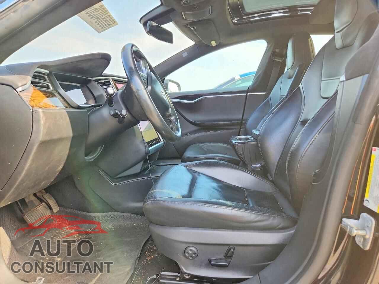 TESLA MODEL S 2016 - 5YJSA1E23GF144353