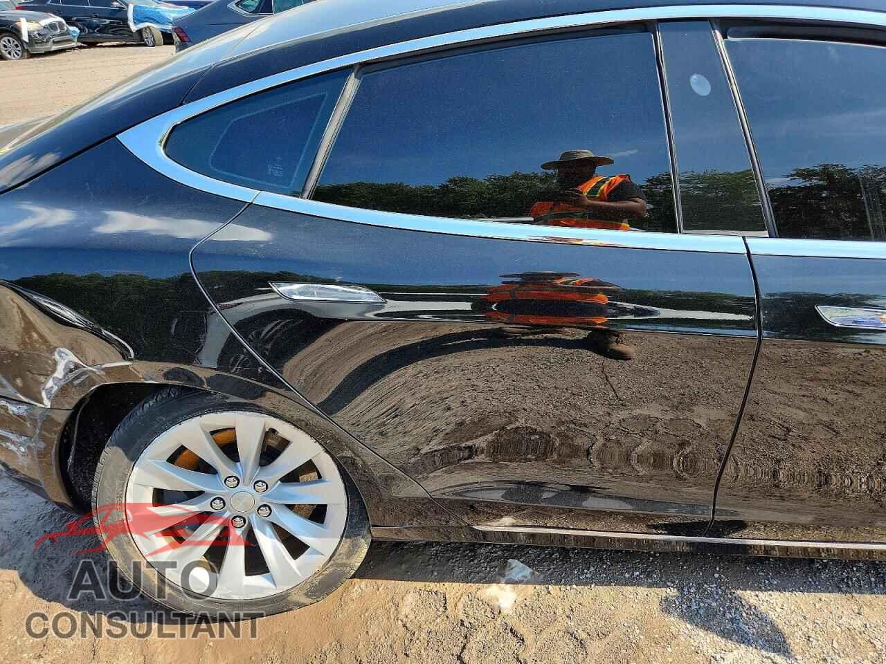 TESLA MODEL S 2016 - 5YJSA1E24GF169858