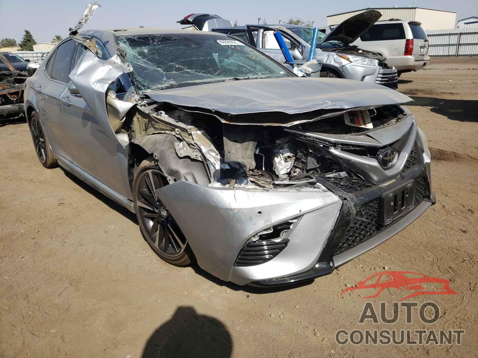 TOYOTA CAMRY 2018 - 4T1B61HK9JU120713
