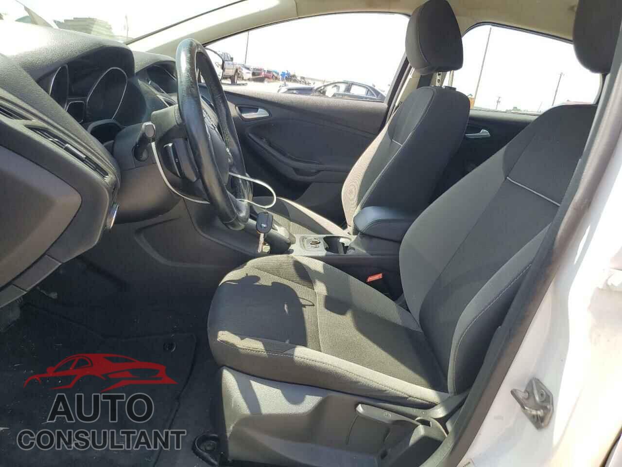 FORD FOCUS 2014 - 1FADP3K20EL359695