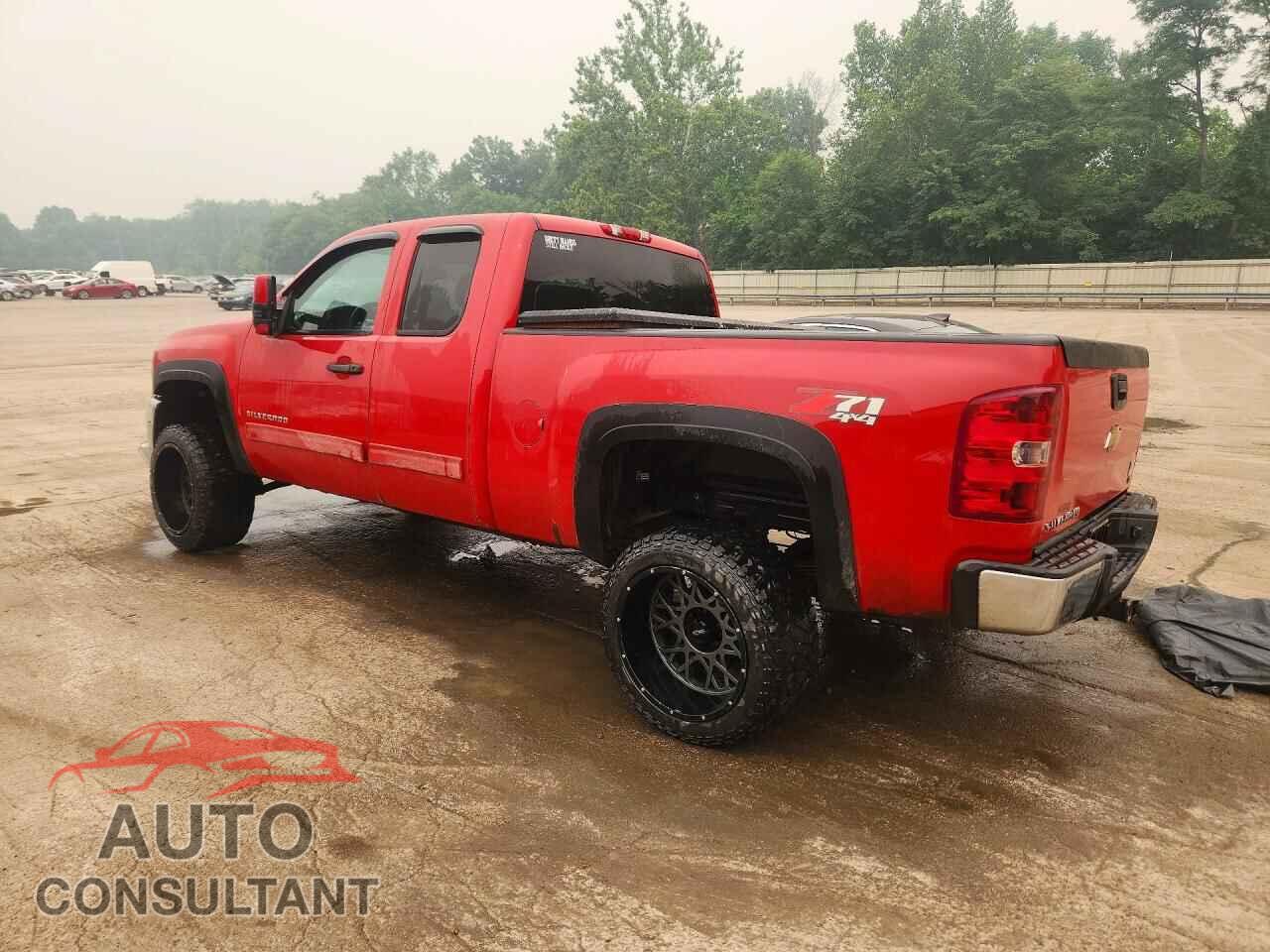 CHEVROLET SILVERADO 2013 - 1GCRKSE75DZ384118