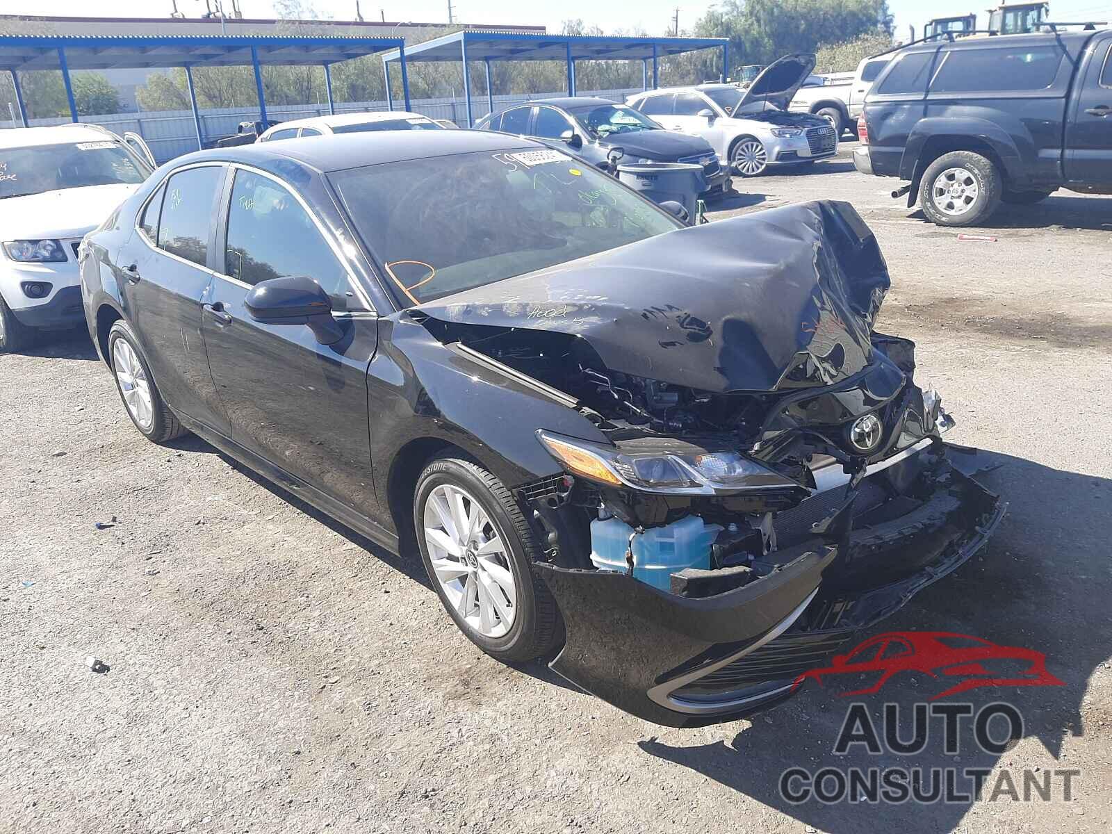 TOYOTA CAMRY 2021 - 4T1C11AK2MU549662