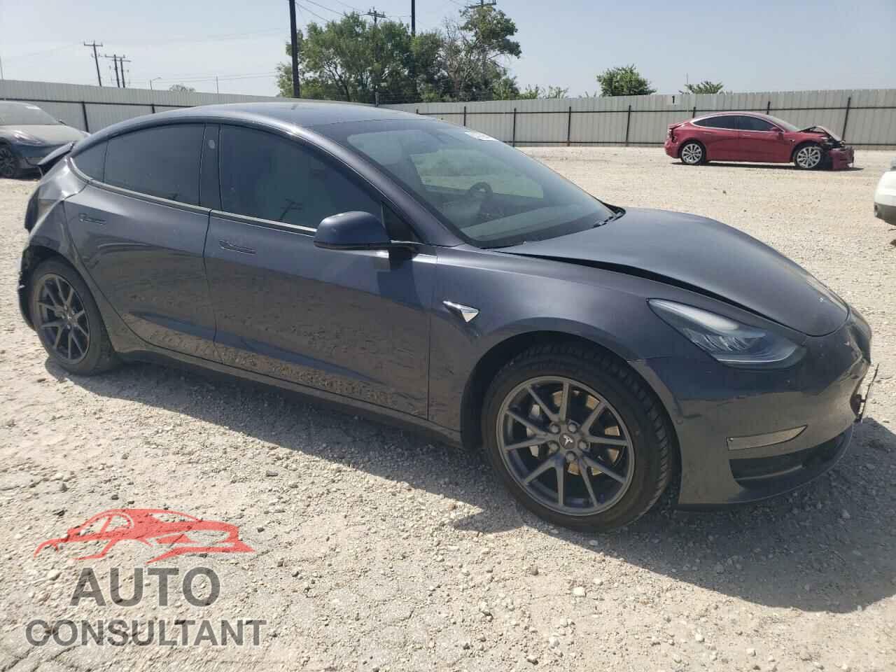 TESLA MODEL 3 2019 - 5YJ3E1EB4KF450415