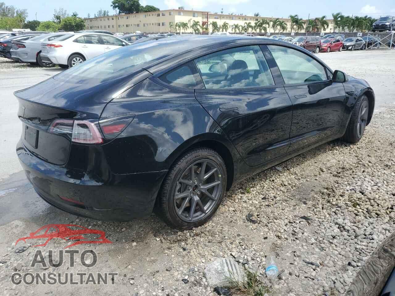 TESLA MODEL 3 2023 - 5YJ3E1EA3PF456737