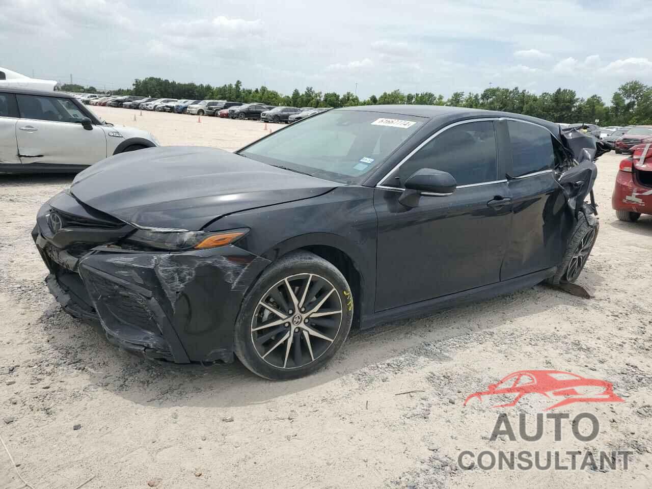 TOYOTA CAMRY 2022 - 4T1G11AK1NU682402