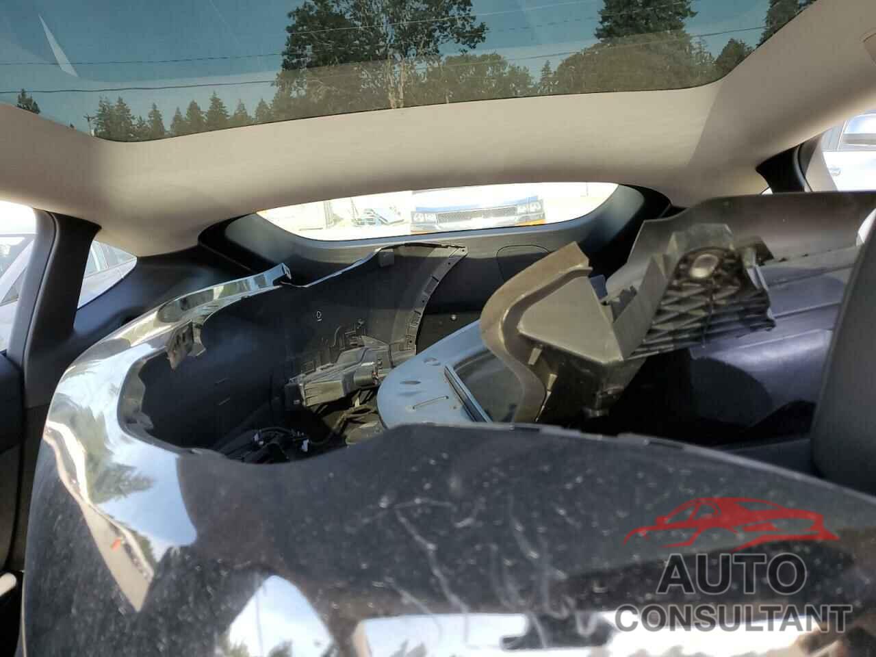 TESLA MODEL Y 2023 - 7SAYGDEE1PA164251