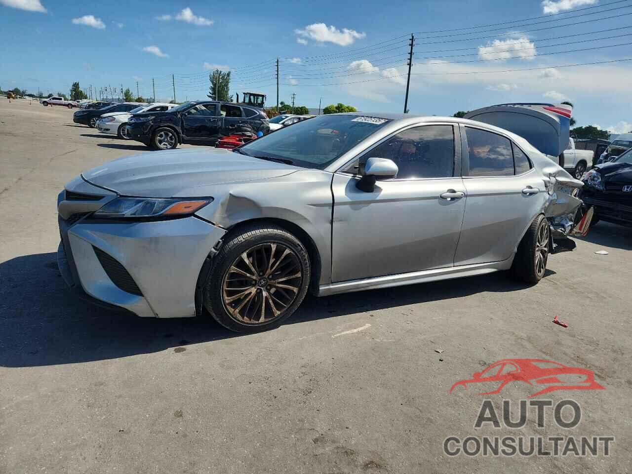 TOYOTA CAMRY 2019 - 4T1B11HK1KU751598