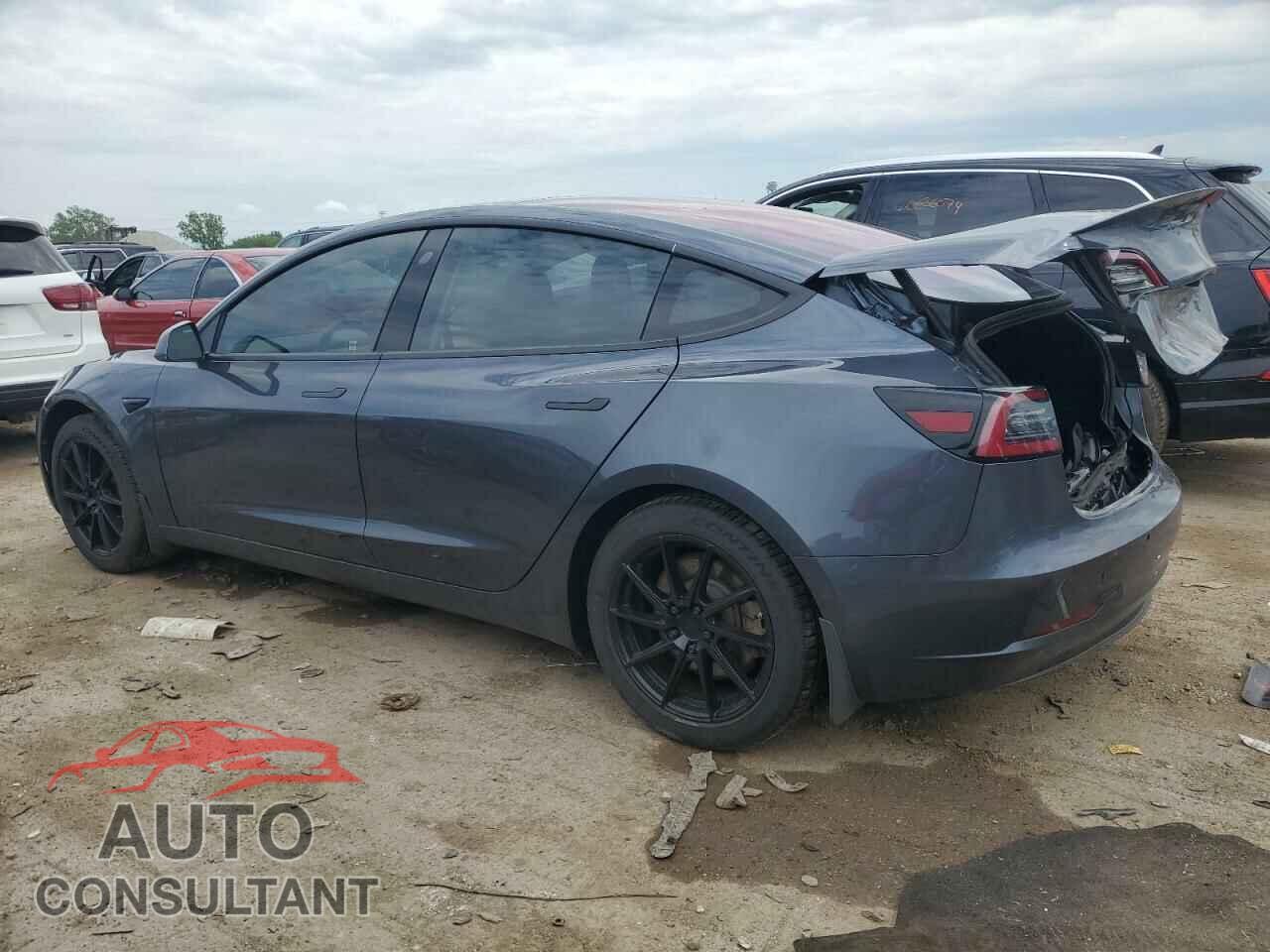 TESLA MODEL 3 2018 - 5YJ3E1EAXJF021821