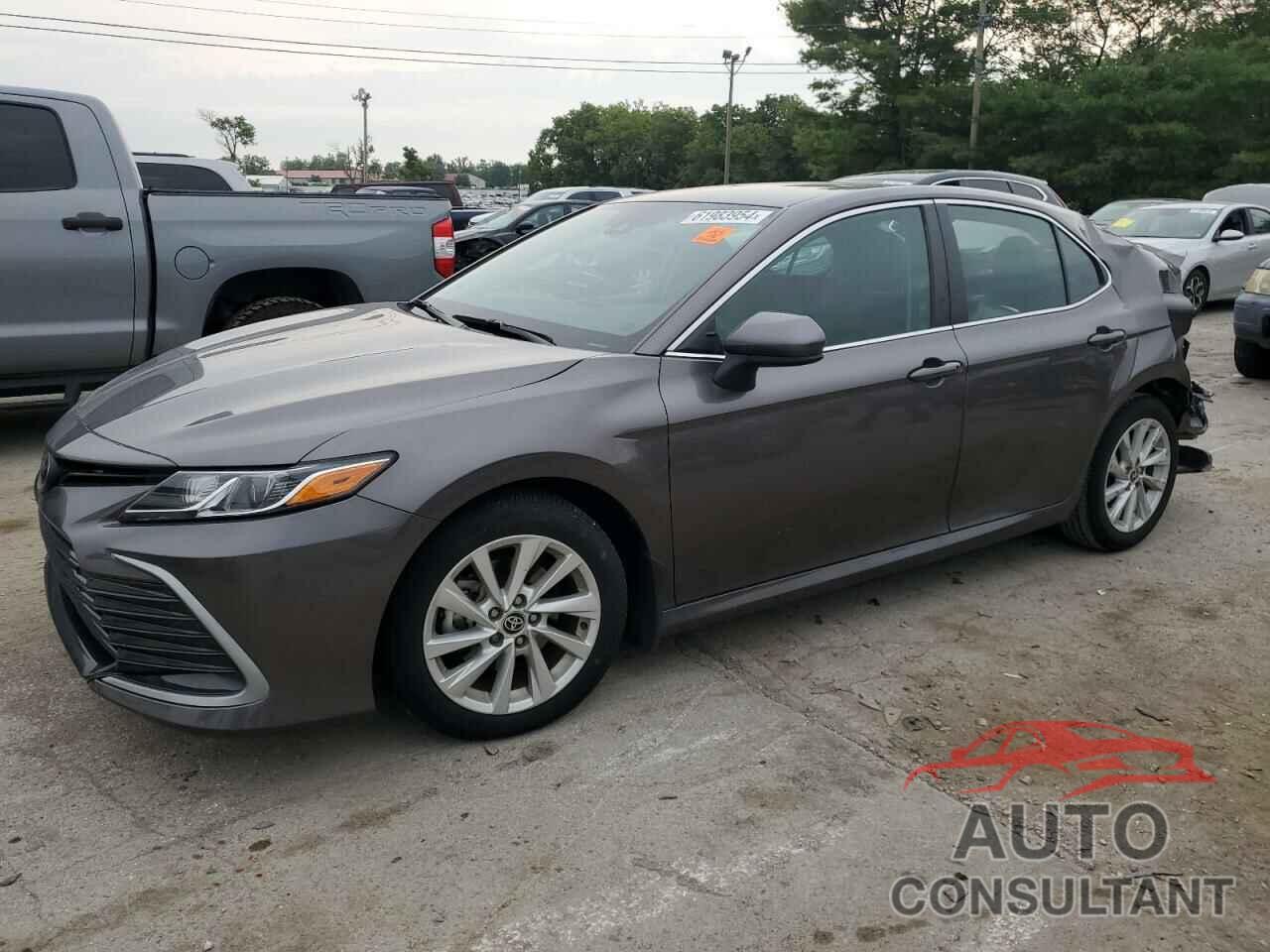 TOYOTA CAMRY 2022 - 4T1C11AK0NU625512