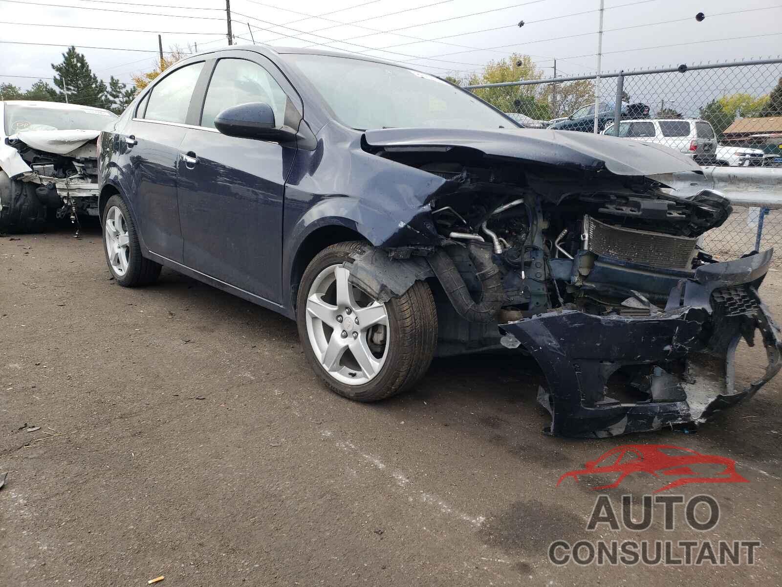 CHEVROLET SONIC 2016 - 1G1JE5SB4G4136628