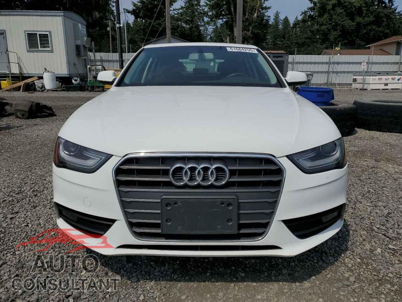 AUDI A4 2013 - WAUAFAFL0DN032110