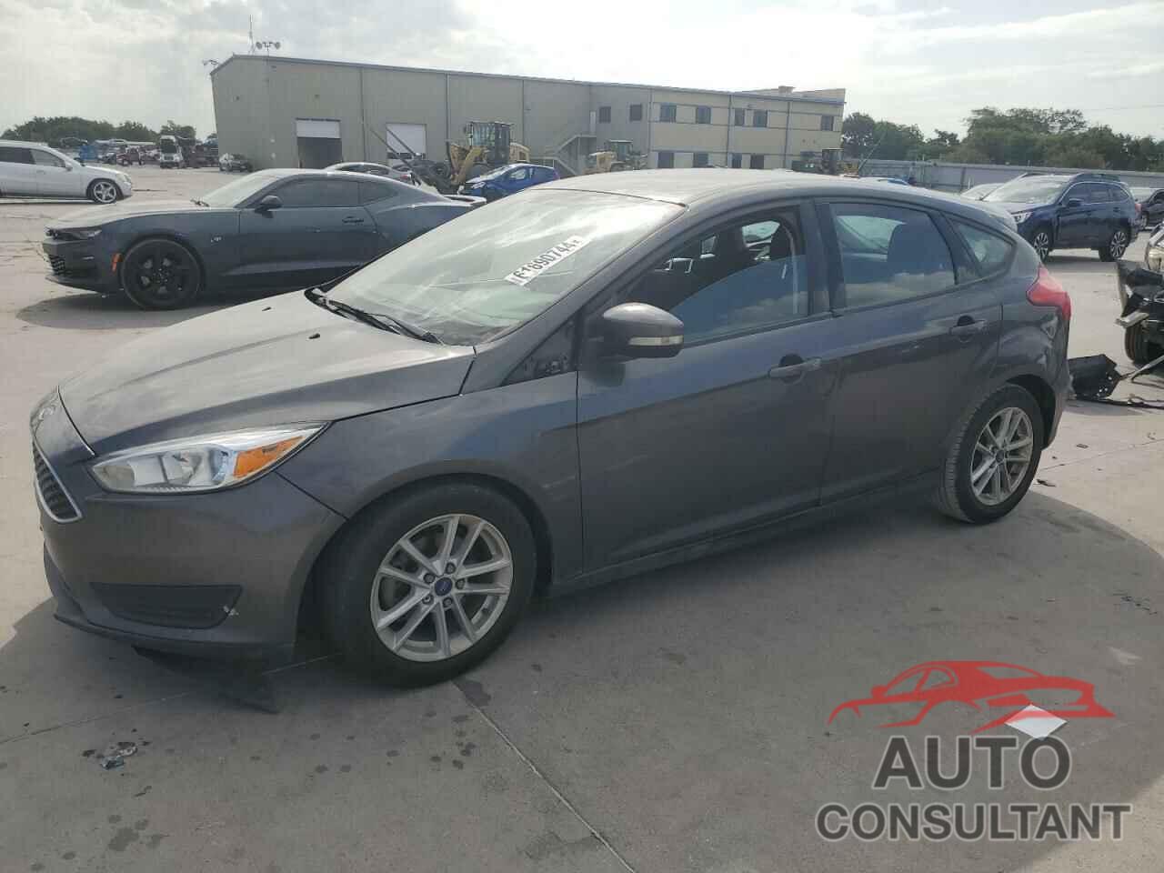 FORD FOCUS 2017 - 1FADP3K27HL318940