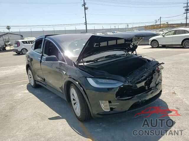 TESLA MODEL X 2020 - 5YJXCBE29LF305076