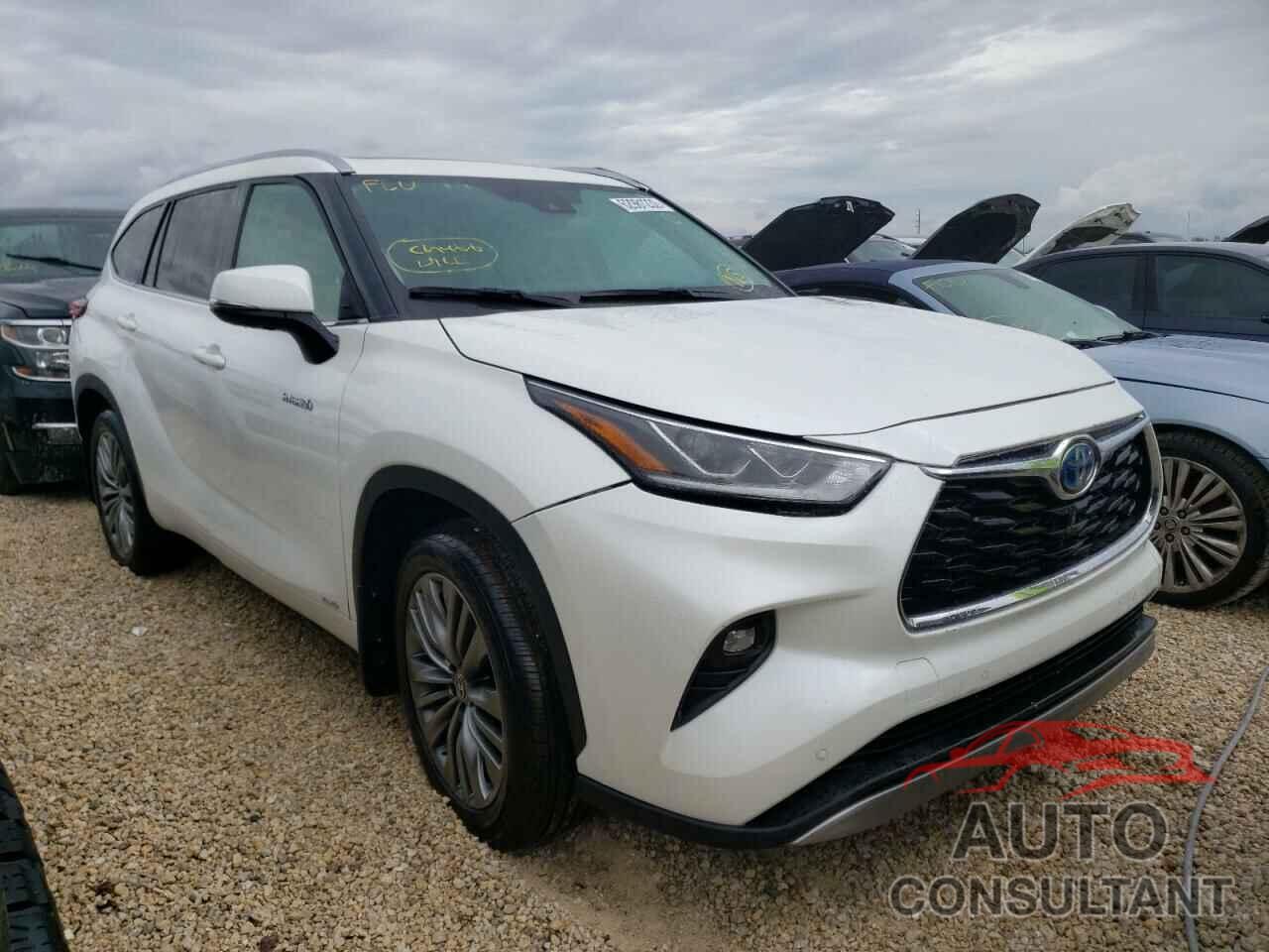 TOYOTA HIGHLANDER 2021 - 5TDEBRCH9MS040358