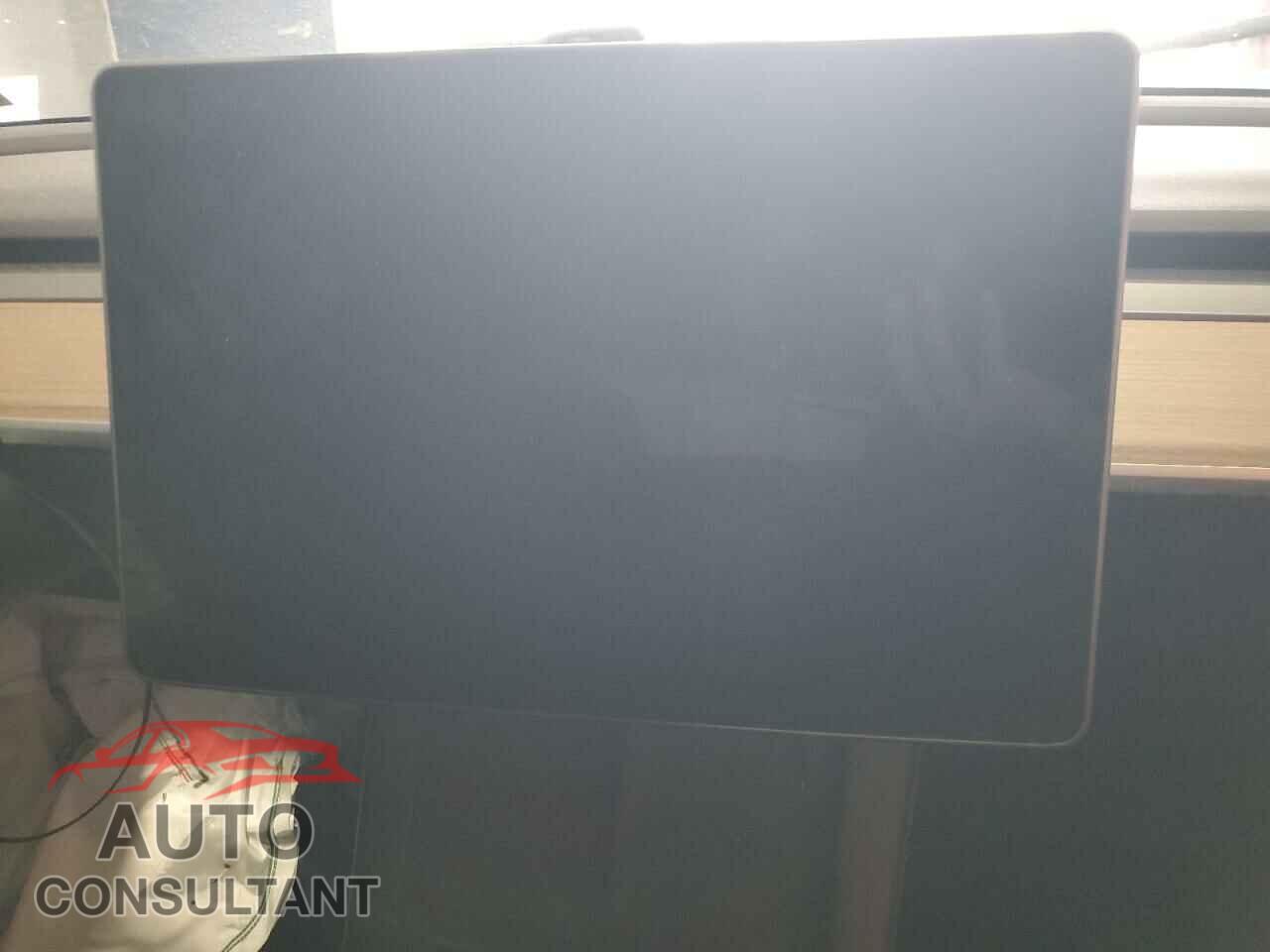 TESLA MODEL 3 2023 - 5YJ3E1EA8PF451680