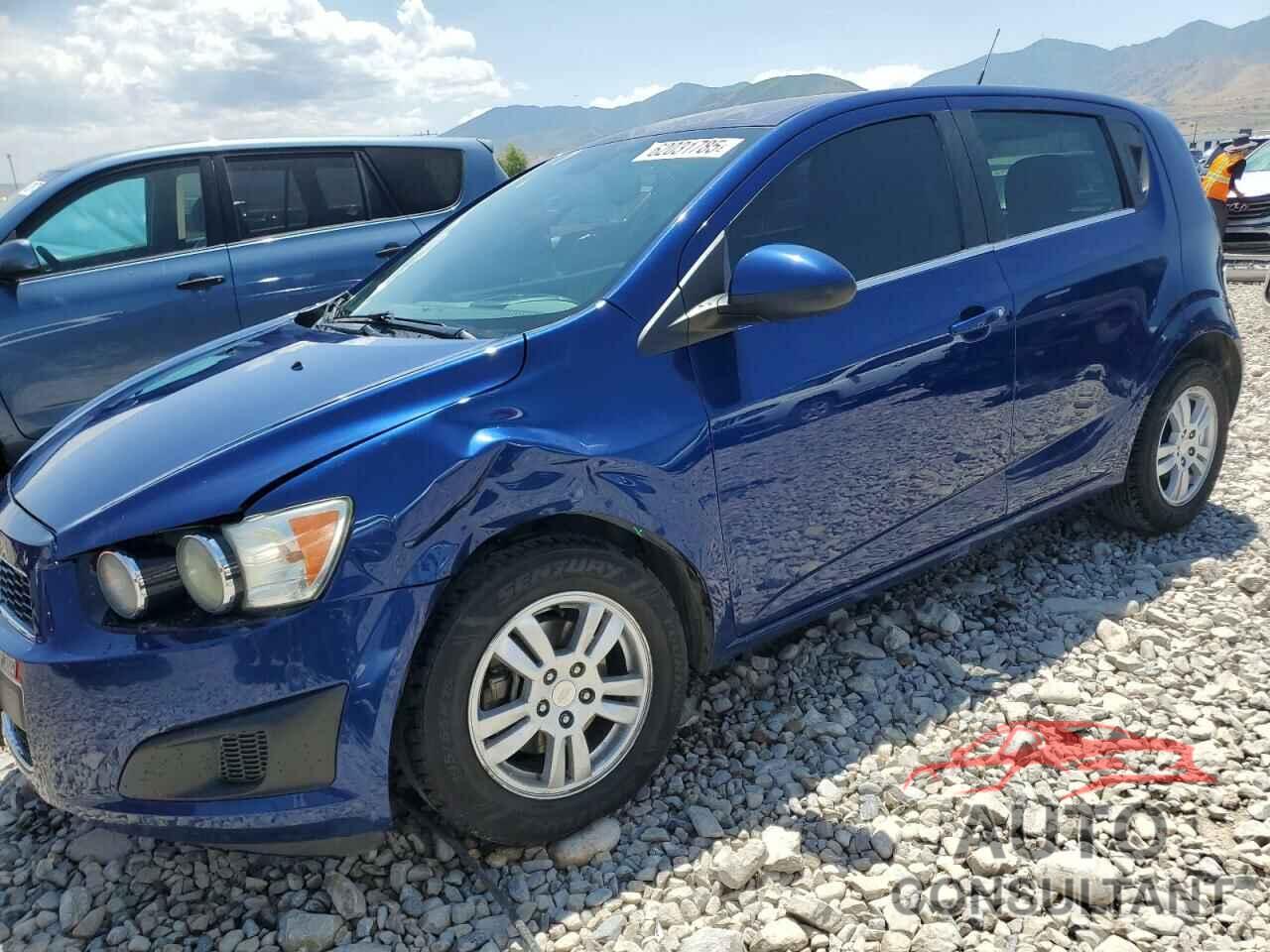 CHEVROLET SONIC 2013 - 1G1JC6SH1D4204671