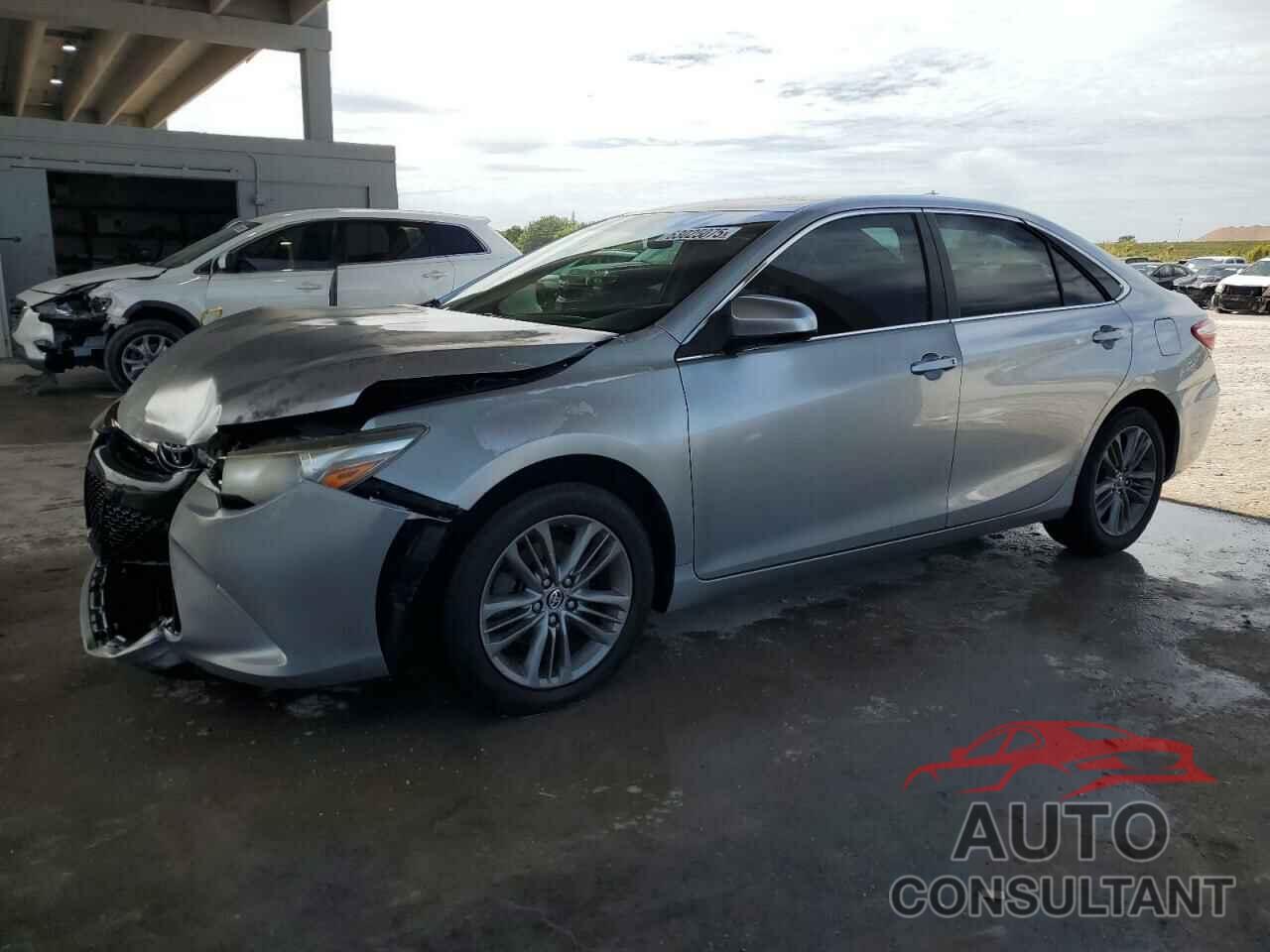 TOYOTA CAMRY 2015 - 4T1BF1FK4FU897584