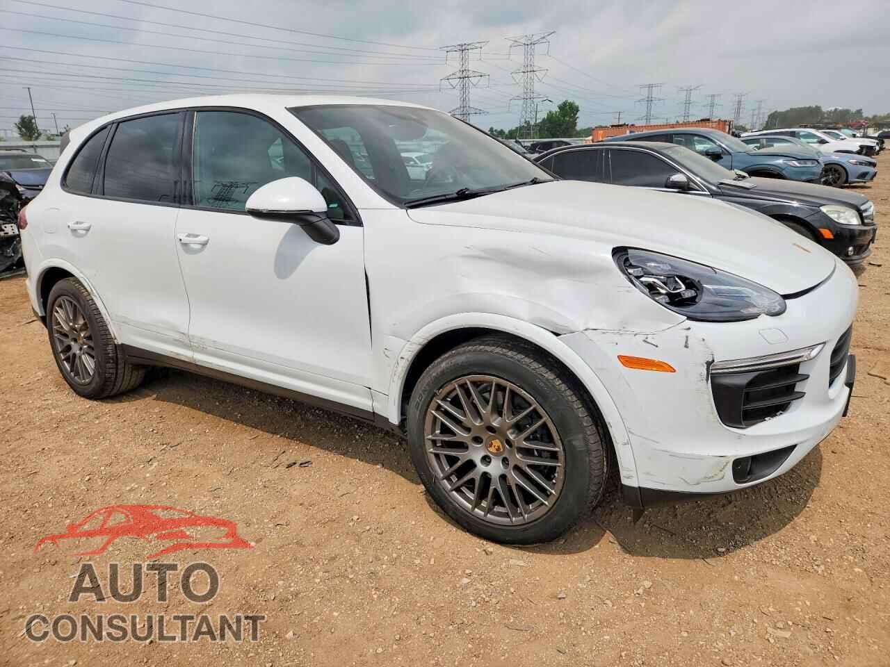 PORSCHE CAYENNE 2017 - WP1AA2A21HKA82865