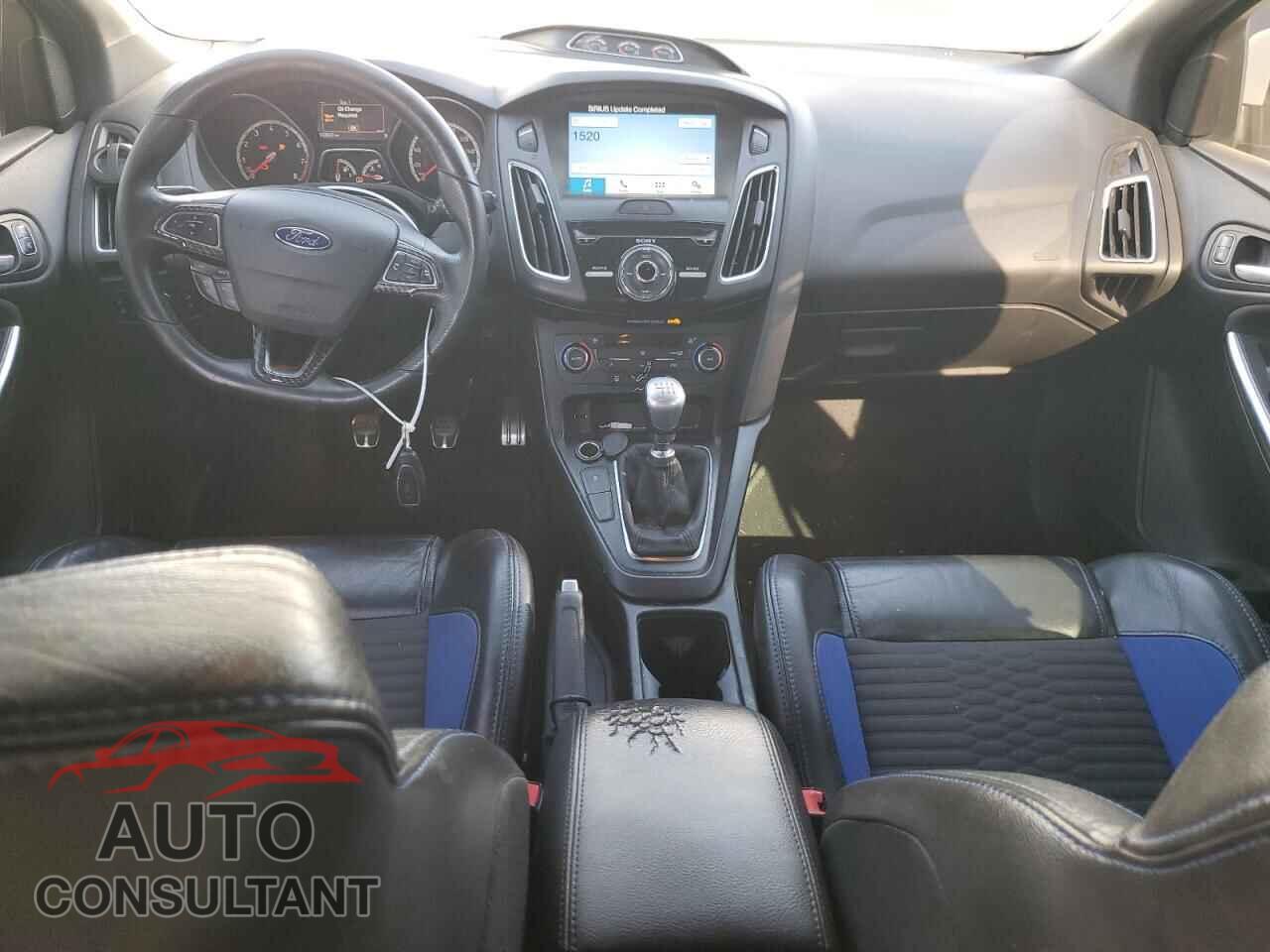FORD FOCUS 2016 - 1FADP3L96GL293281
